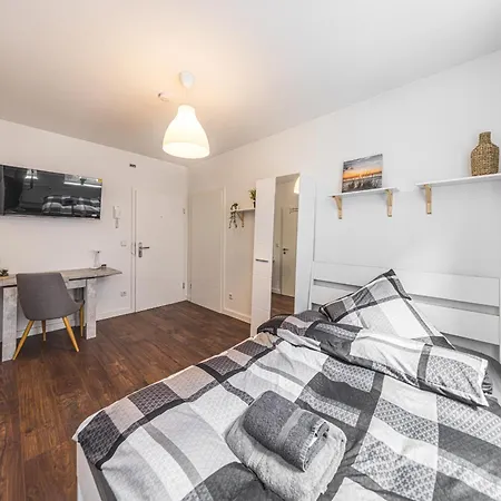 Lh Apartments 3-Schlafzimmer Hauptbahnhof Halle Lägenhet *