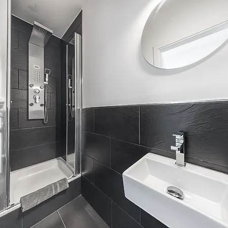 Lägenhet Lh Apartments 3-Schlafzimmer Hauptbahnhof Halle